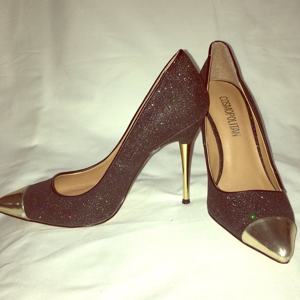 Women’s black sparking Cosmopolitan pumps